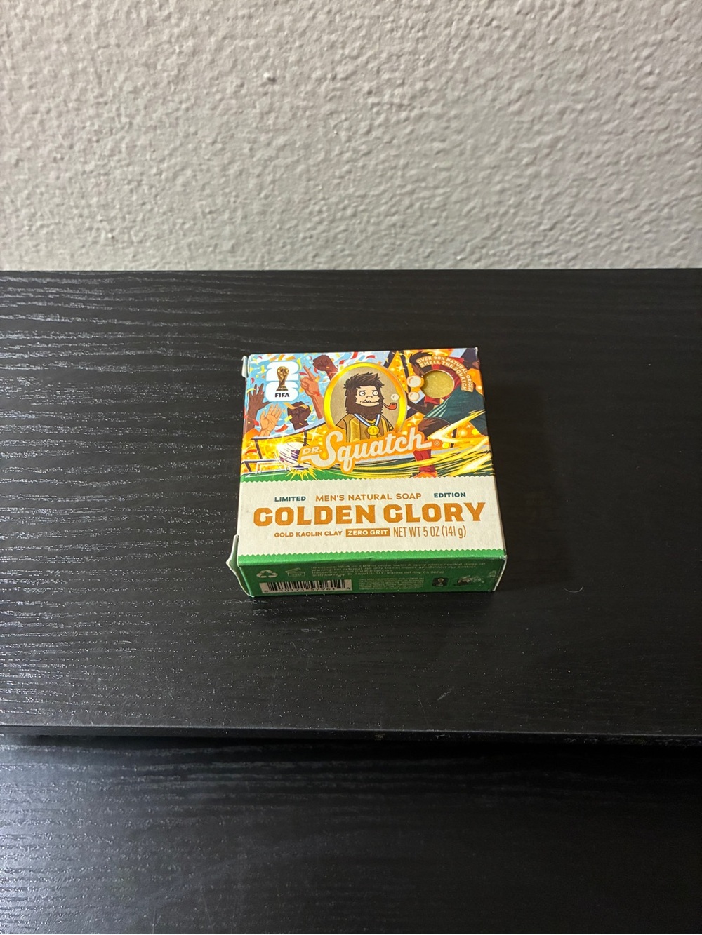 Dr. Squatch Golden Glory FIFA Limited Edition Mens Soap Bar 5oz Discontinued